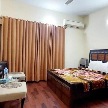 Mulberry Guest House F-10 Islamabad Zewnętrze zdjęcie