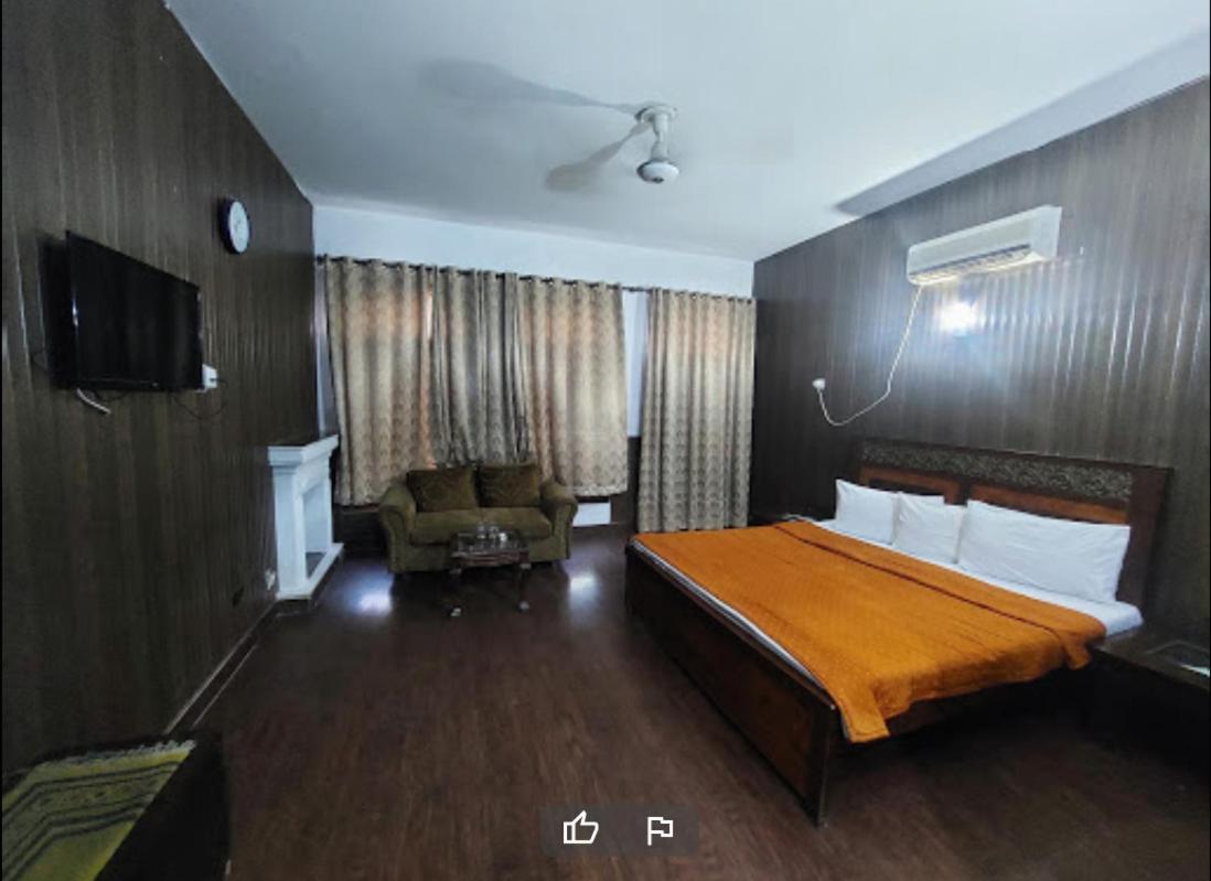 Mulberry Guest House F-10 Islamabad Zewnętrze zdjęcie