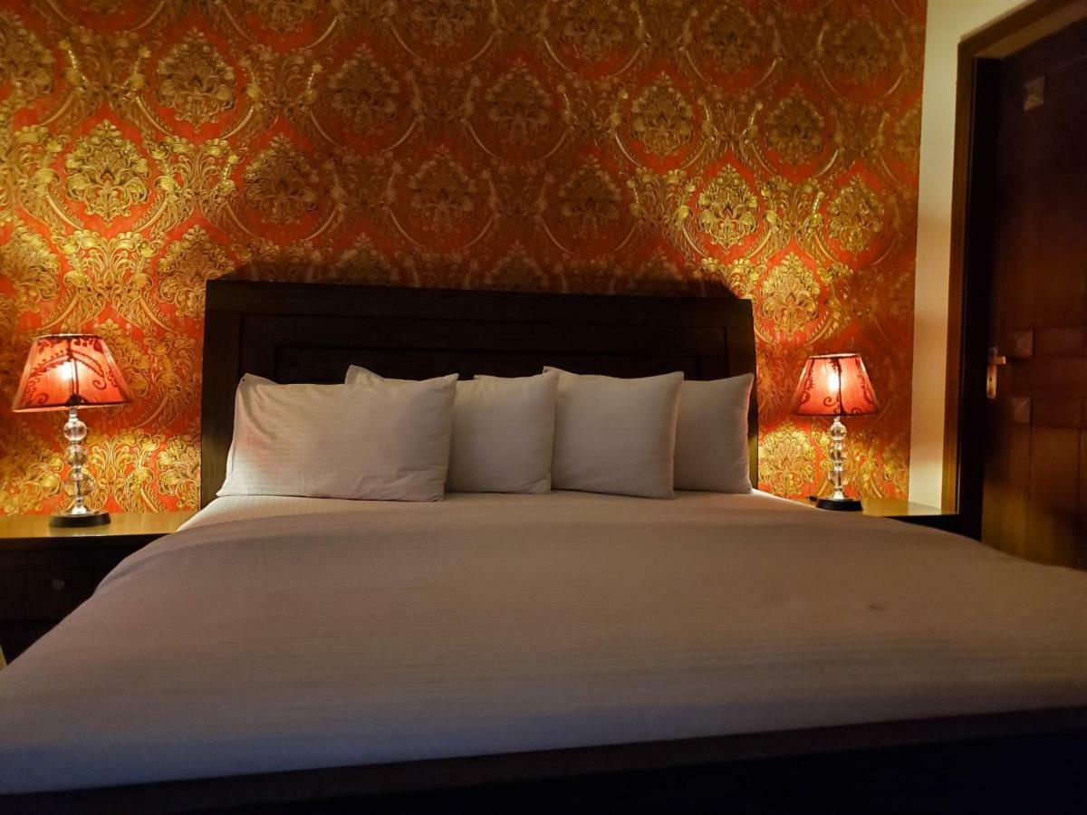 Mulberry Guest House F-10 Islamabad Zewnętrze zdjęcie